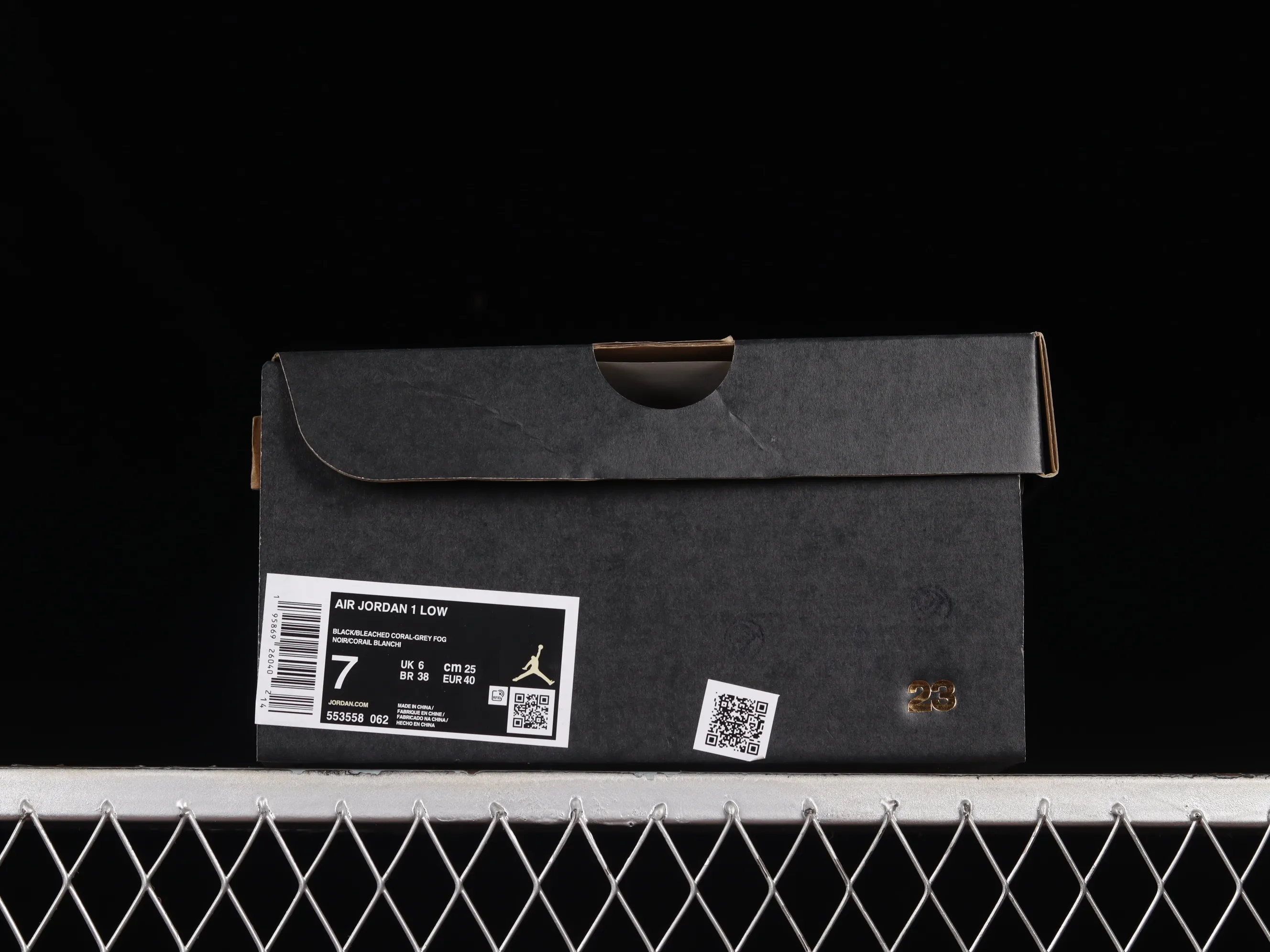 All categories Air Jordan Jordan series basketball shoes Air Jordan 1 Low Z version Air Jordan 1 Low AJ1 Joe 1 customized version Vibe flavor deconstruction Sports culture basketball shoes 553558-062